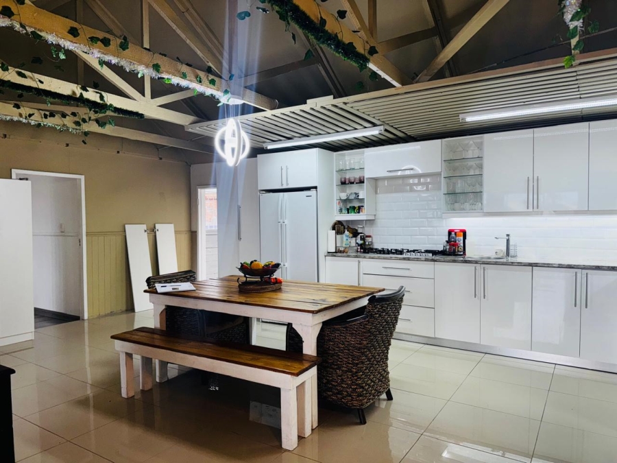 3 Bedroom Property for Sale in Wavecrest Eastern Cape